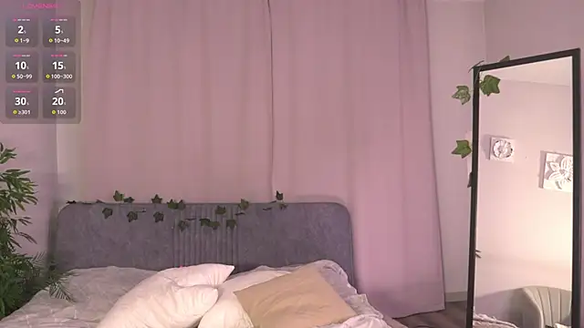 JaleesaIser live sex cam