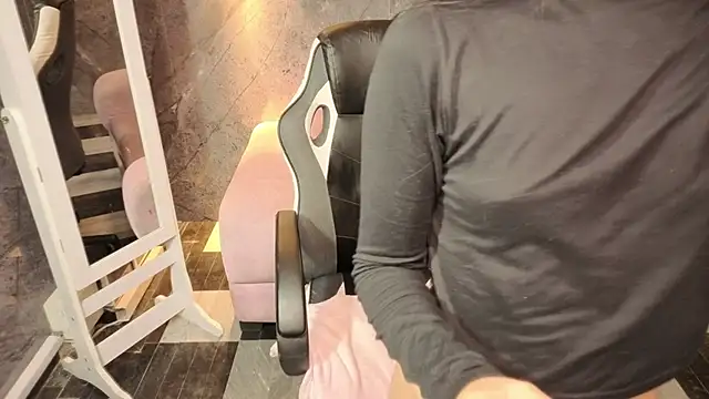 Sophie_jones_b's cam snapshot