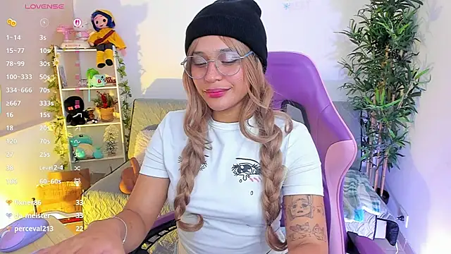 natty_romanof_18 live sex cam