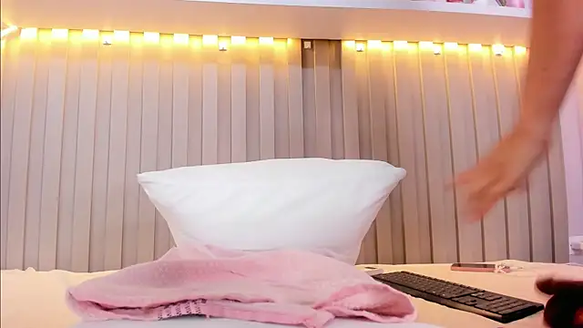 natalyWilliams's cam snapshot