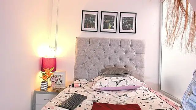 AmberLaurentt's cam snapshot