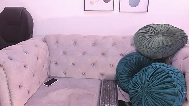 calyptra_lux's cam snapshot