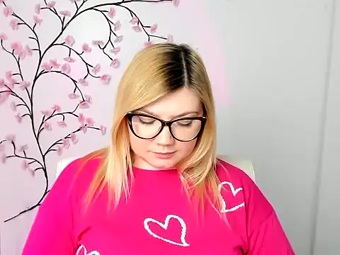 Lola_moree's cam snapshot