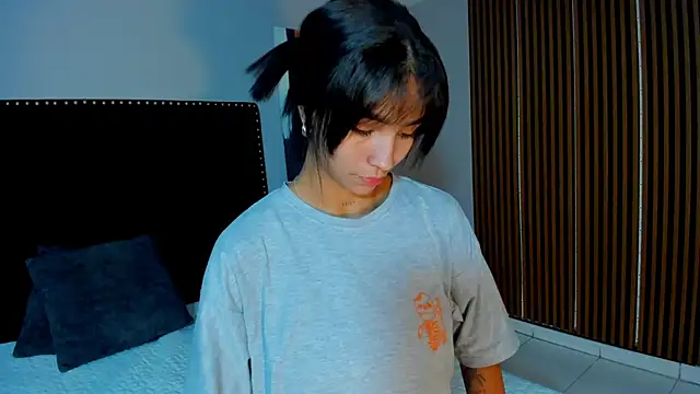 LauraAristizabal live sex cam