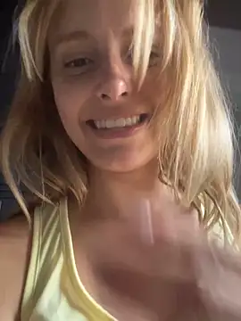 Bellahcha live sex cam