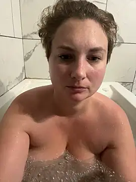 MilfyMrsRobinson live sex cam