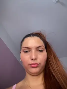 melyssaa23 live sex cam