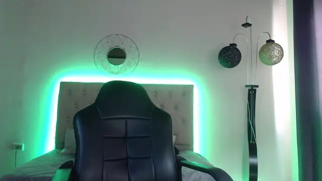 VictoriaRoussex live sex cam