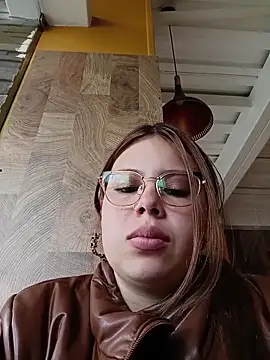 Rouse_24_'s cam snapshot