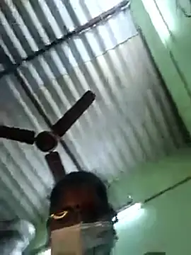 Tamilselviroja- live sex cam