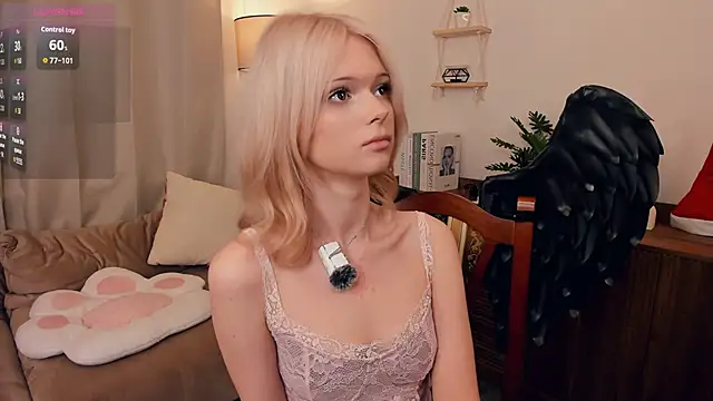 LaureMestler's cam snapshot