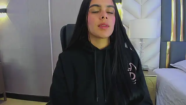 ChloeHarper_ live sex cam