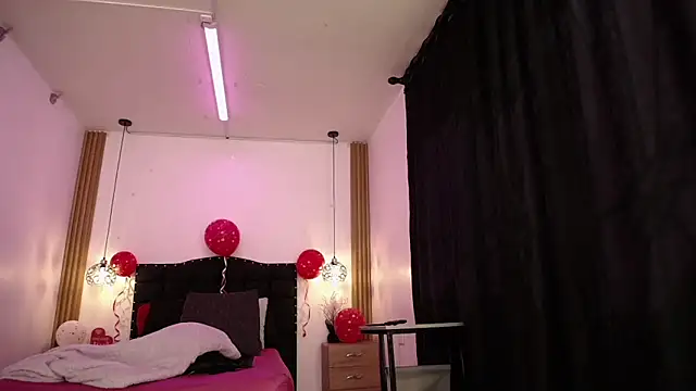 LAKSMI_BLUE's cam snapshot