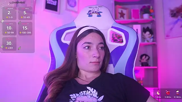 issa_monterrey_'s cam snapshot