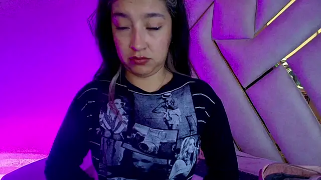 Dahiana_Dmour_'s cam snapshot