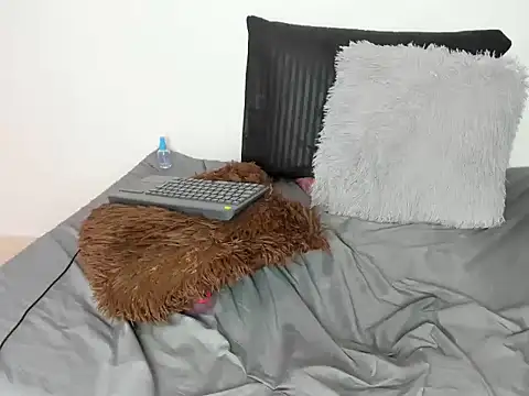 medusa_charity's cam snapshot