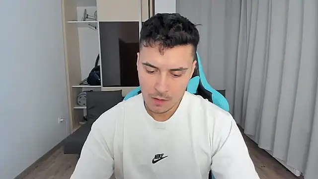 MatMalonne live sex cam