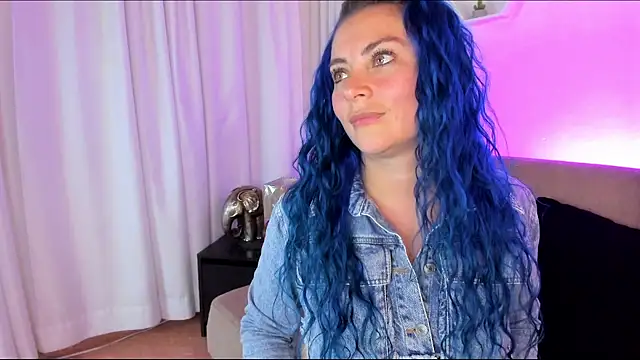 Blue_Foxxx's cam snapshot