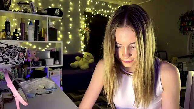 amily_sunray's cam snapshot