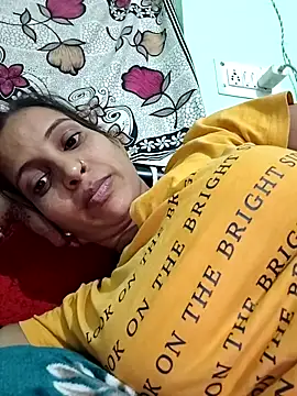 Sexy-Kavya2's cam snapshot