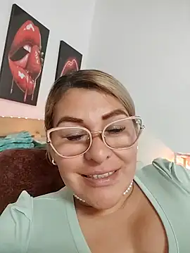 AlexxiaaMat live sex cam