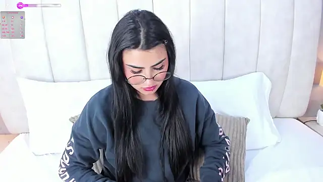 EmyWalton_'s cam snapshot