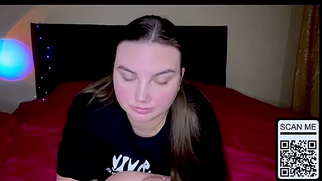 Dreamyblushfairy live sex cam