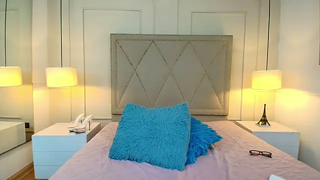 CarolinnaSaenz's cam snapshot