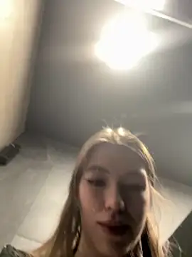 Mia_Star69's cam snapshot