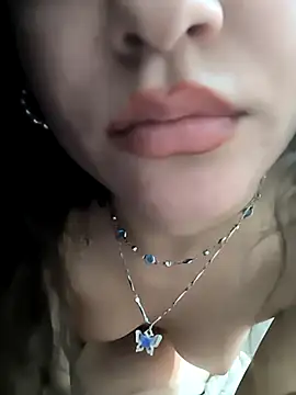 HoneyAspenya's cam snapshot