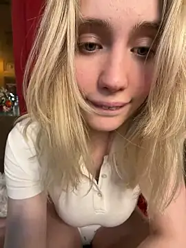 LovelyMiu live sex cam