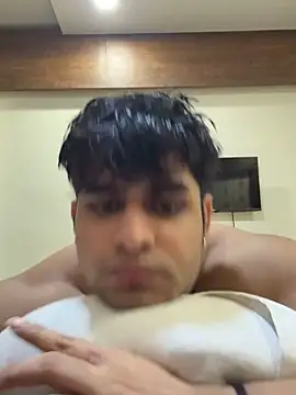 Vihaaanfucks's cam snapshot