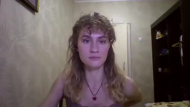 DeanneGilcher's cam snapshot