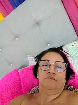 Ameliarizo's cam snapshot