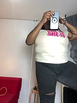 angelGgold live sex cam