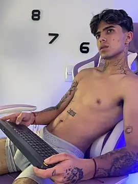 miguel_aguirre_ live sex cam