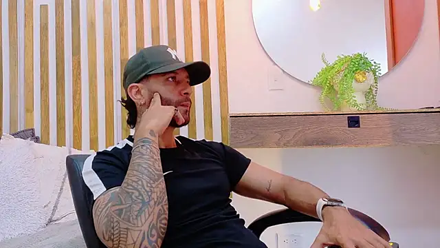 yorbymaxx live sex cam