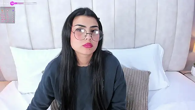 EmyWalton_'s cam snapshot