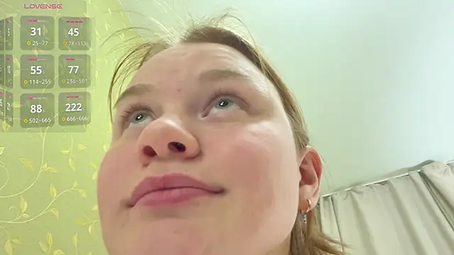 KarlynGow's cam snapshot