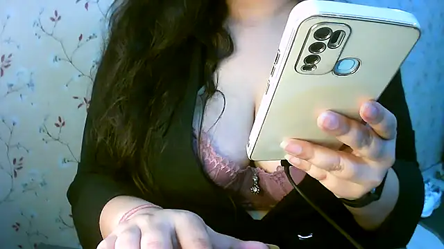 Nandini8 live sex cam