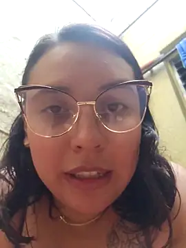 LizzRouse live sex cam