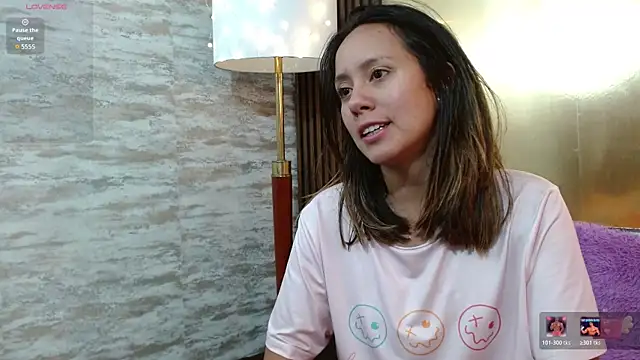 LunaaMorena live sex cam