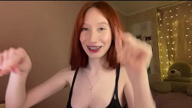 stella_foxi's cam snapshot