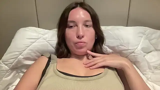 CArivora live sex cam