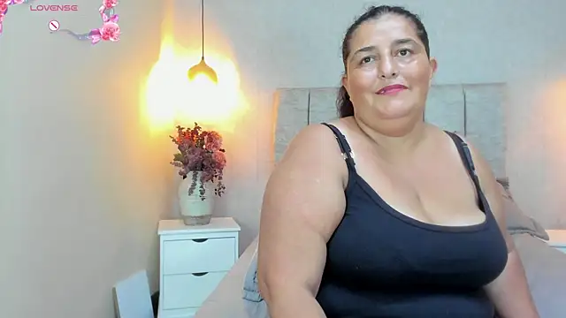zara_milf live sex cam