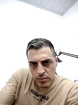 Yulians07's cam snapshot