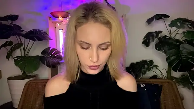 FruitedRiding's cam snapshot