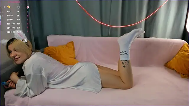 Aline_Loky's cam snapshot