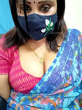 Queenflowerr's cam snapshot