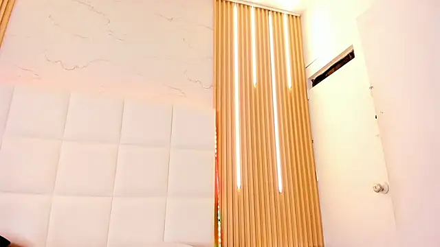 Elody_rousse's cam snapshot